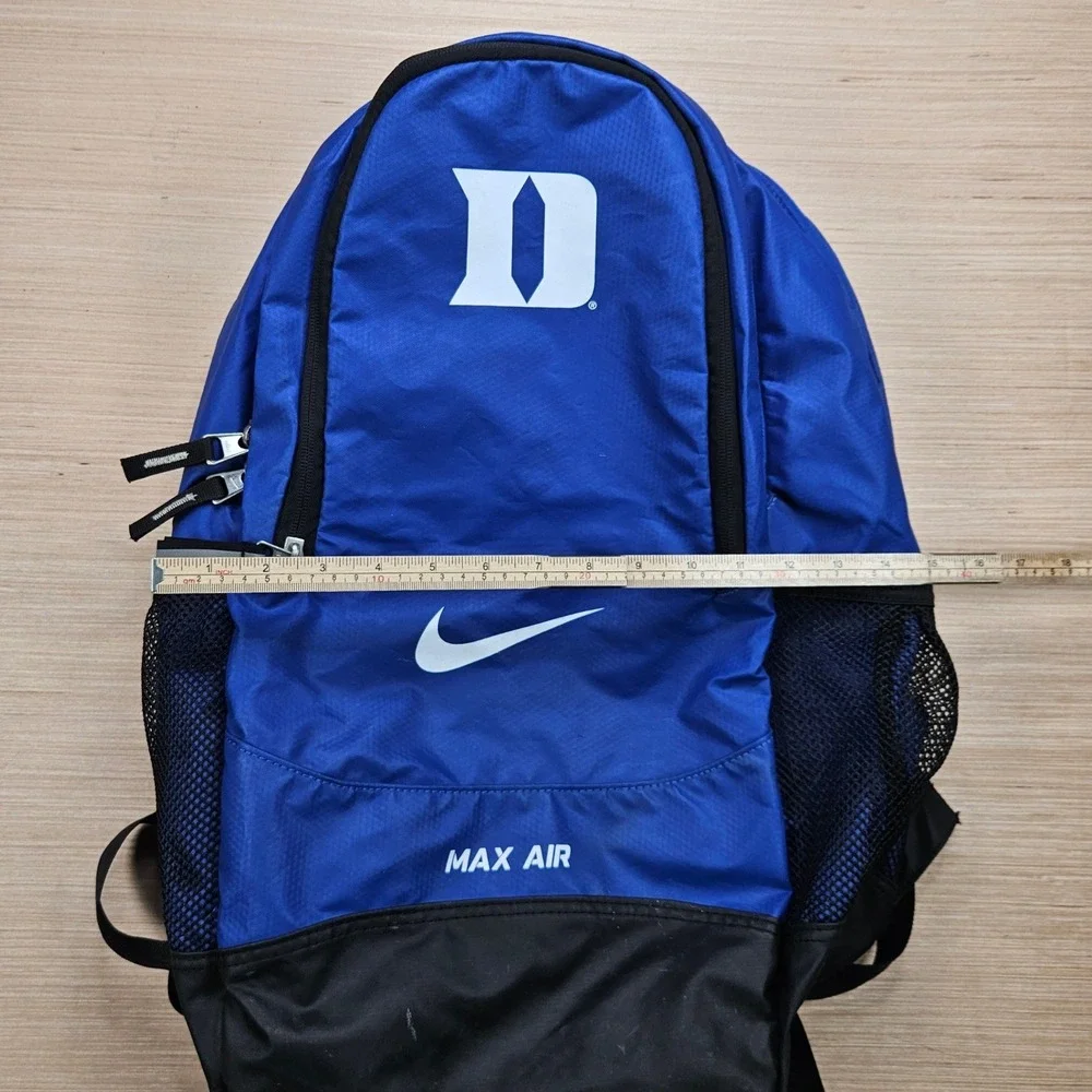 Nike backpack unisex